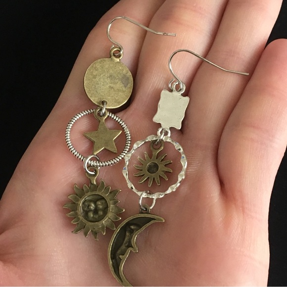 Celestial Sun Moon Face Retro Bohemian Style Dangle Earrings - Picture 4 of 7